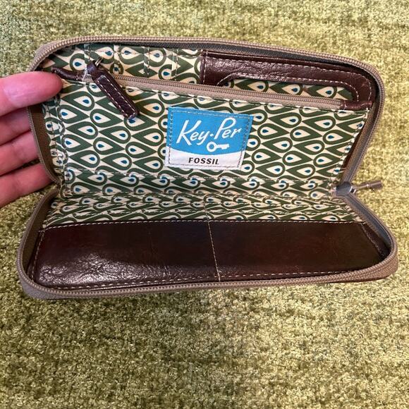 Fossil floral Printed zip around Key-Per wallet - Picture 5 of 9